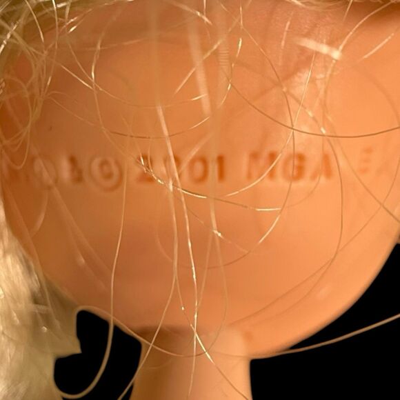 Bratz Treasures Collection Cloe Doll MGA 2005 INCOMPLETE - Picture 7 of 16